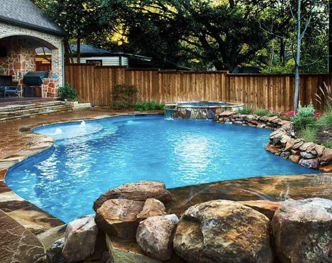 Saltwater Pool vs Chlorine Pool